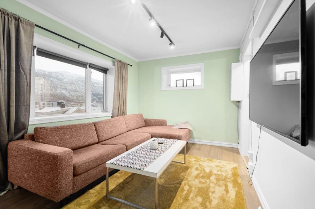 Bramy Apartments The Cozy View トロムソ エクステリア 写真