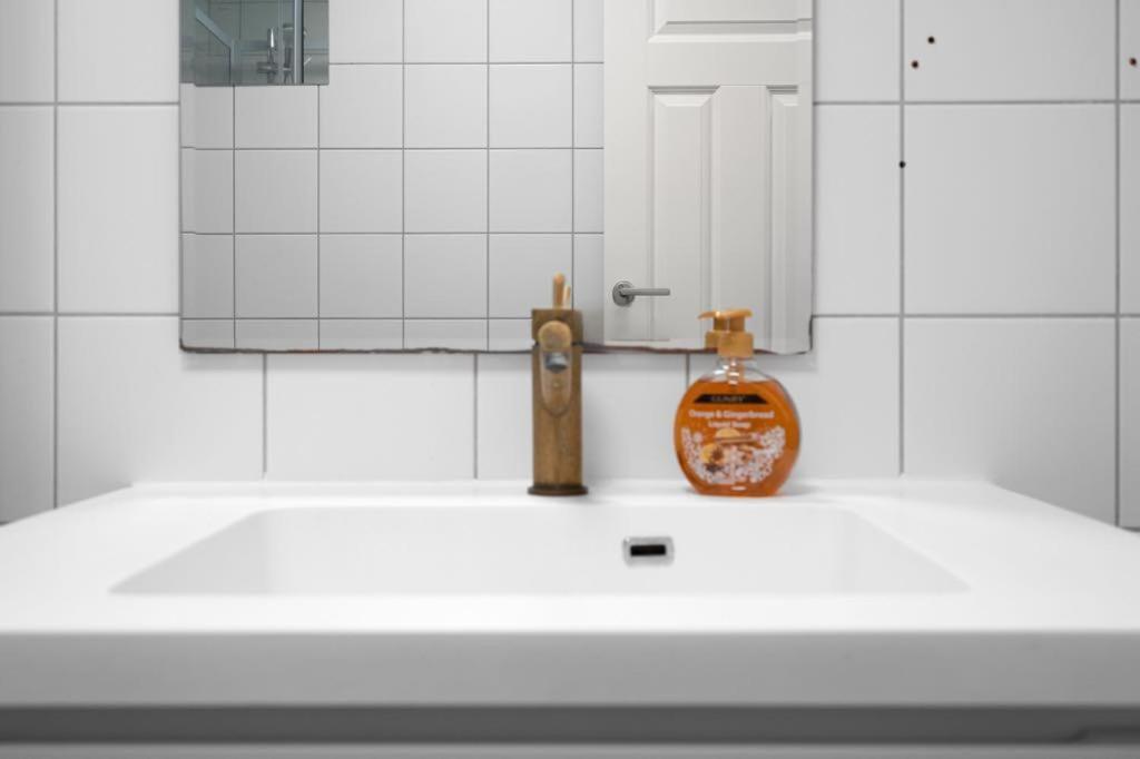 Bramy Apartments The Cozy View トロムソ エクステリア 写真