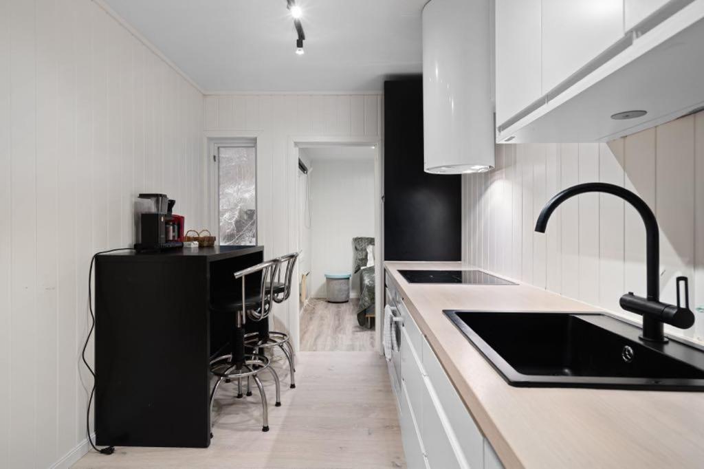 Bramy Apartments The Cozy View トロムソ エクステリア 写真