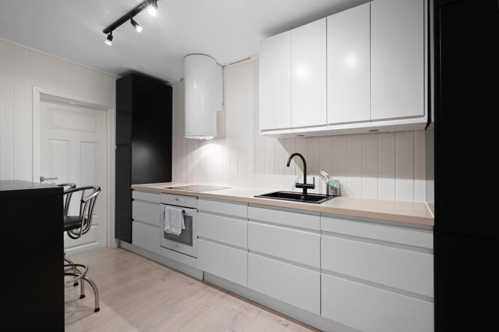 Bramy Apartments The Cozy View トロムソ エクステリア 写真