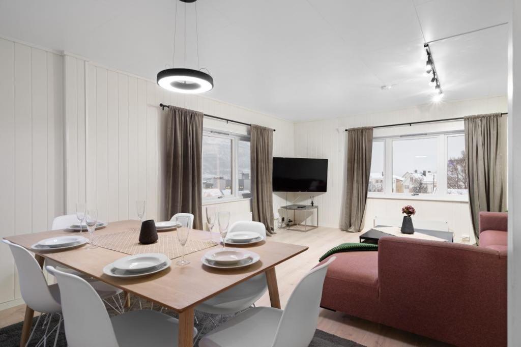 Bramy Apartments The Cozy View トロムソ エクステリア 写真